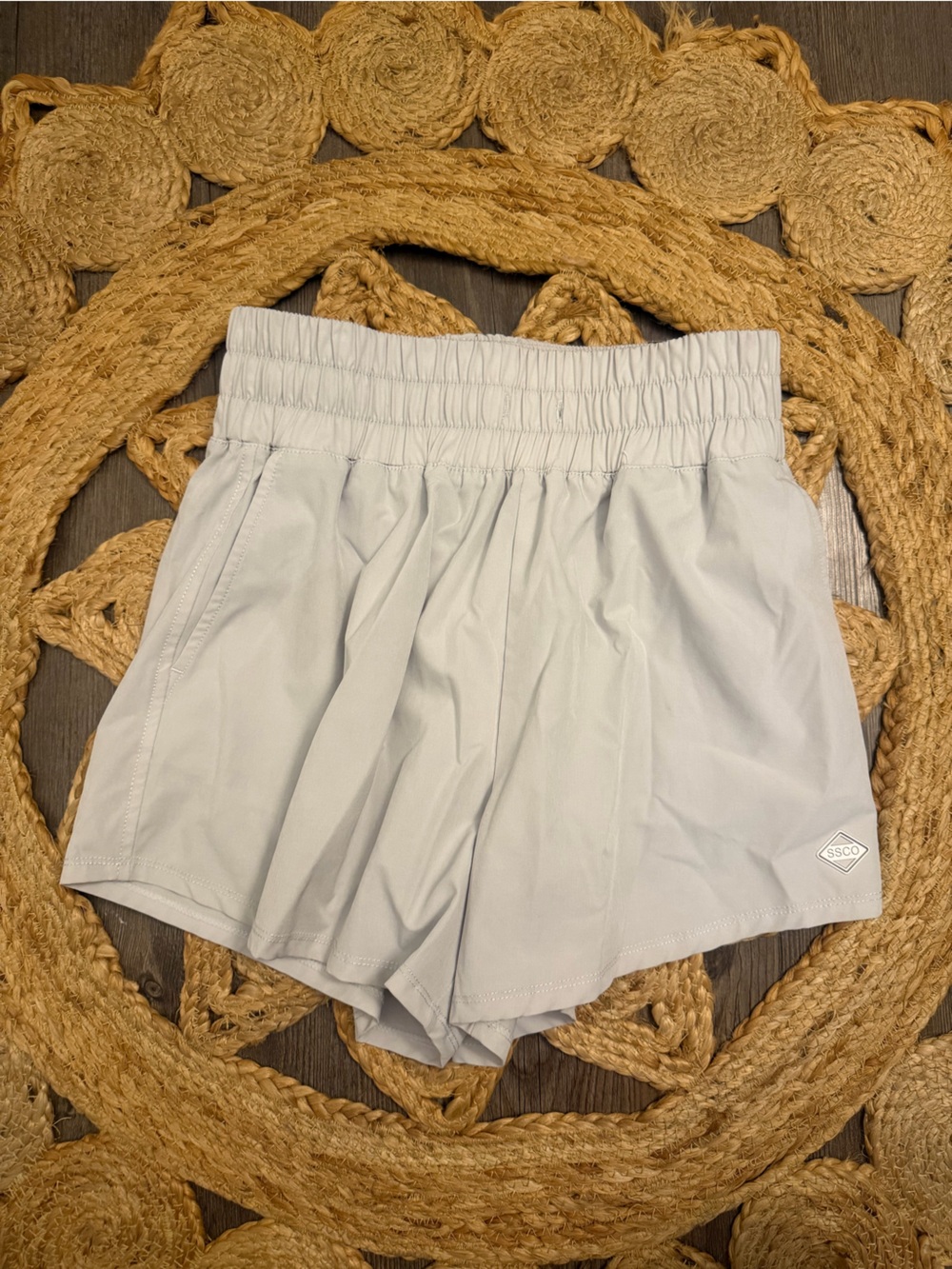 Women’s ssco Elastic Waist Light Gray Shorts